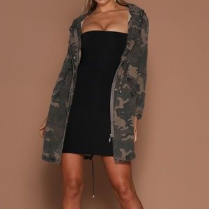 Meshki Camo Trench Coat Size Small